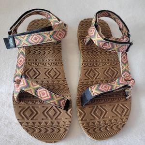 Summer sandals